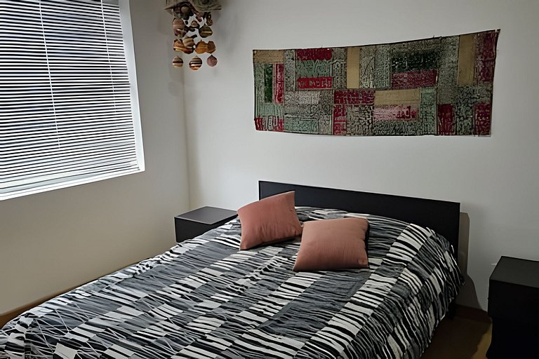 Casa Campestre, Ubicación Central