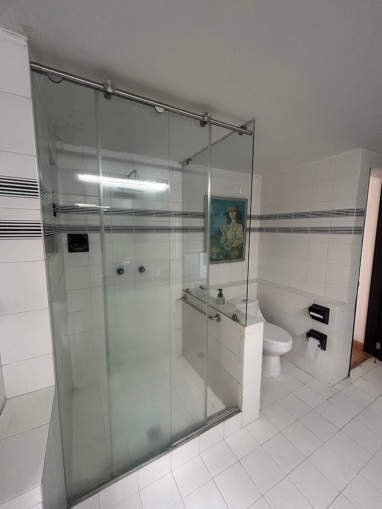 Casa Campestre, Ubicación Central