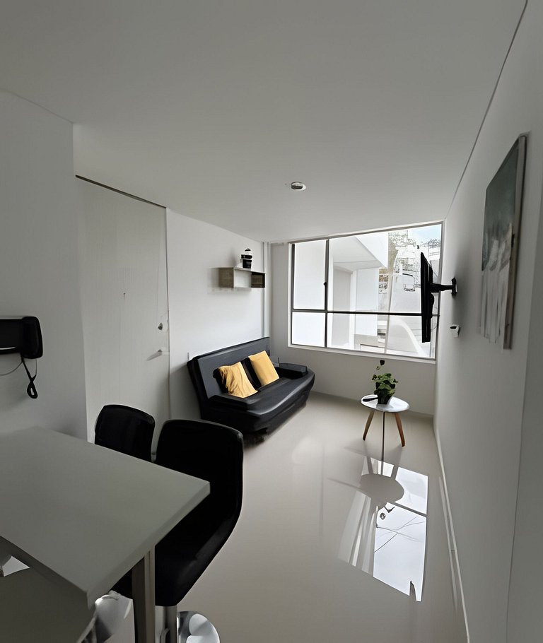 Moderno y cómodo cerca al cable