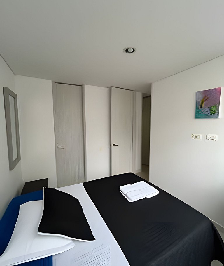 Moderno y cómodo cerca al cable