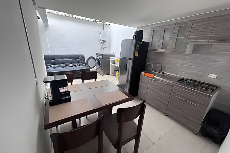 Casa Amplia y Cómoda - Estrato 5