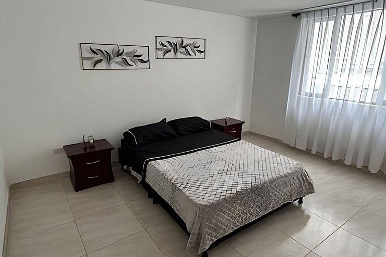 Casa Acogedora y Amplia - Estrato 5