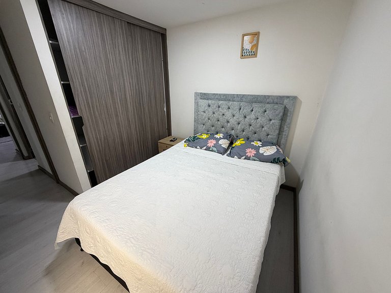 Cómodo Apartamento - Estrato 5