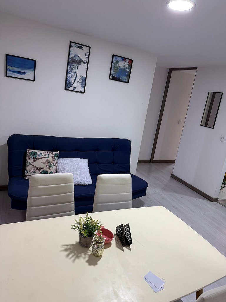 Cómodo Apartamento - Estrato 5