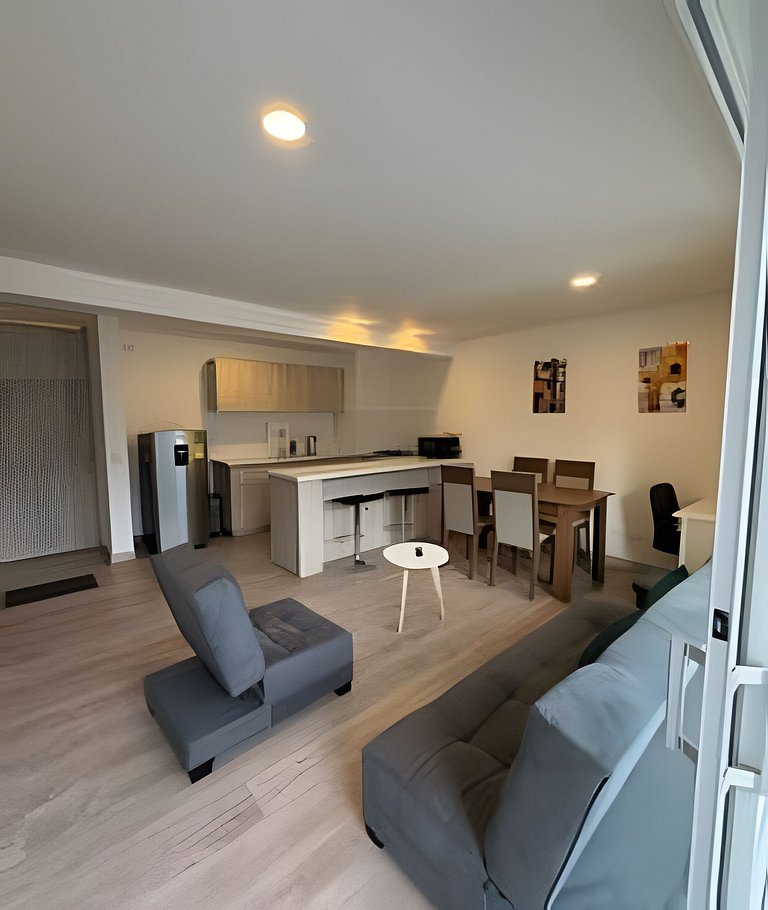 Lujoso con linda vista - Estrato 6