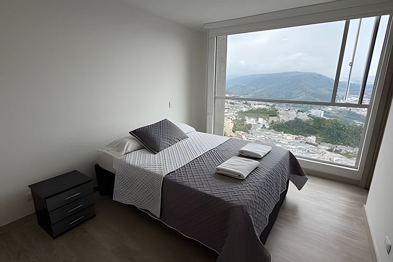 Lujoso con linda vista - Estrato 6