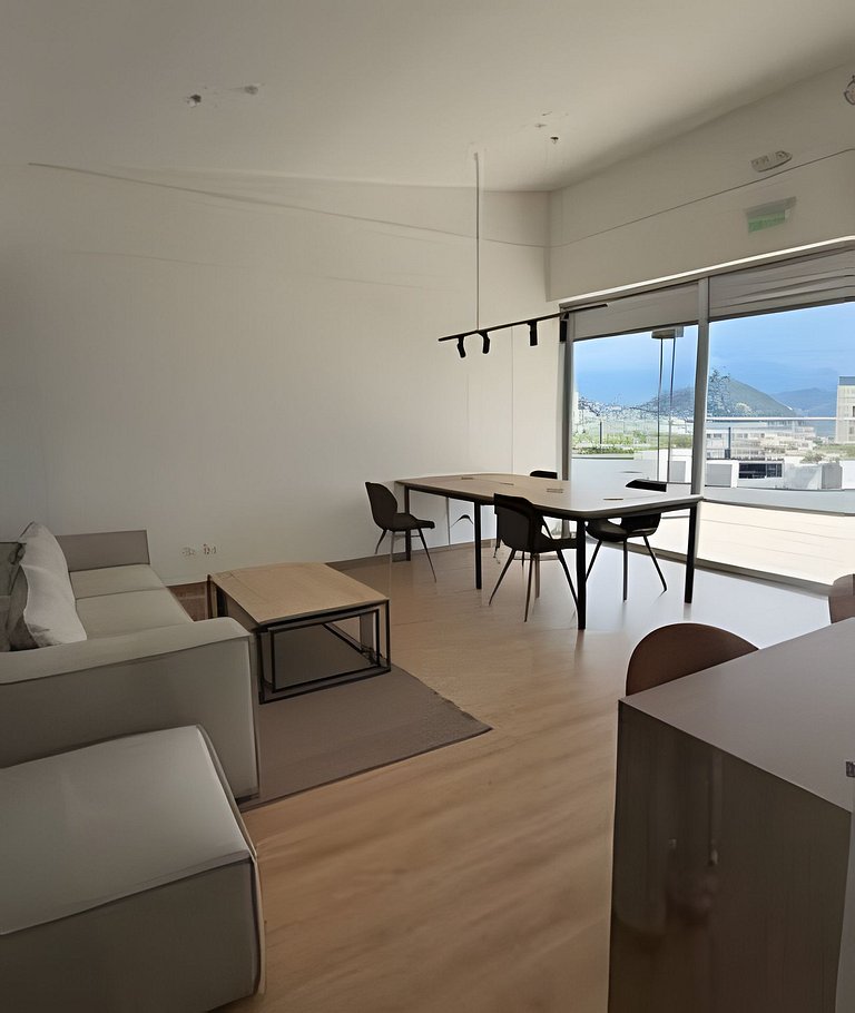 Lujoso con linda vista - Estrato 6