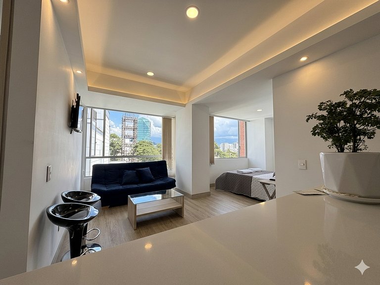 Acogedor y Moderno - Estrato 6